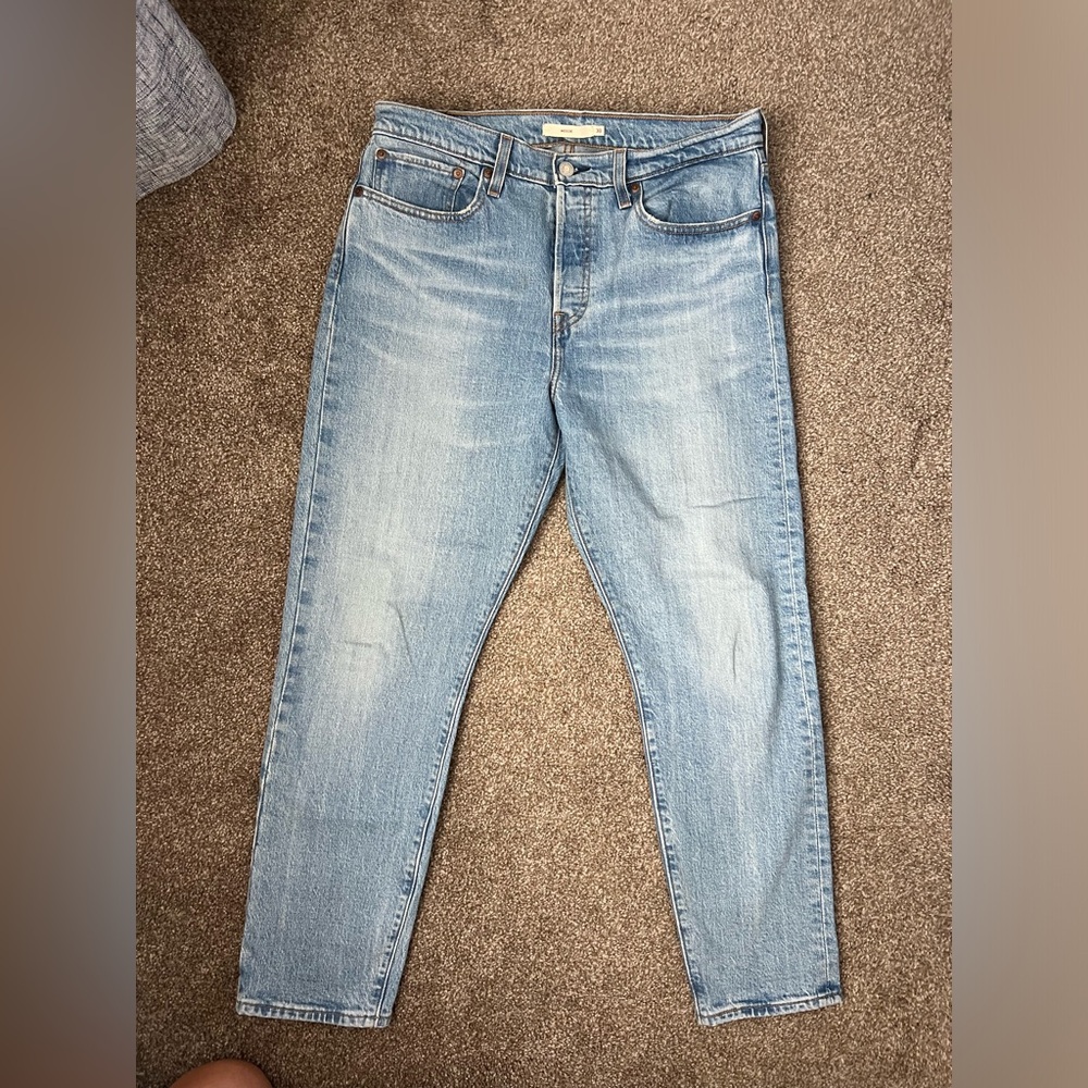 Levi’s wedgie
